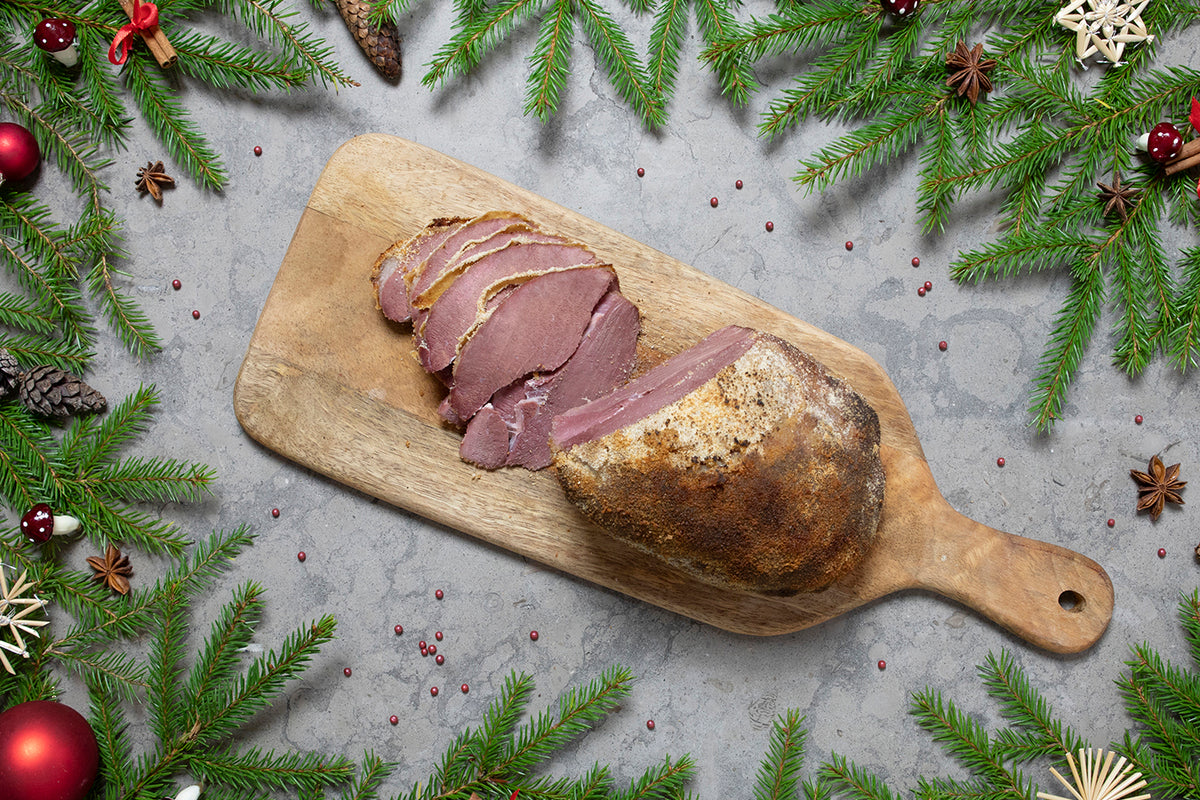 Svensk vildsvinsjulskinka som redan är kokt, bara är att griljera den och sedan har ni en fantastiskt fin julskinka på vildsvin.